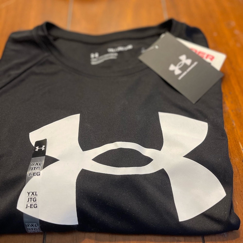 Boys Under Armour Shirts Youth Size XL. Brand New with tags.  *SOLD* - Picture 3 of 4